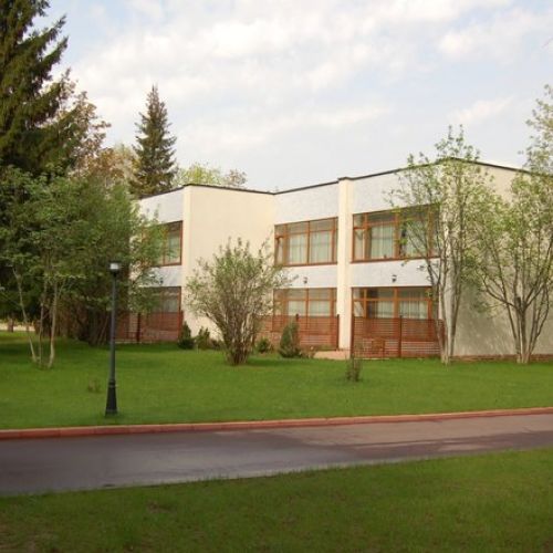 *Отель "Arthurs Spa Hotel by Mercure" / "Артурс СПА отель от Меркюр"
