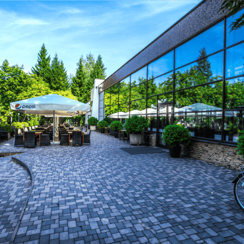 *Отель "Arthurs Spa Hotel by Mercure" / "Артурс СПА отель от Меркюр"